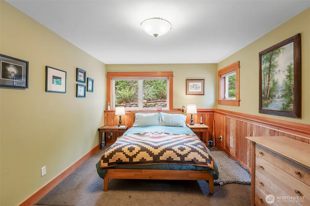 2190 W Cushman Ridge Drive Hoodsport, WA 98563