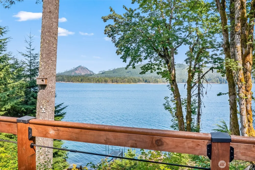 2190 W Cushman Ridge Drive Hoodsport, WA 98563