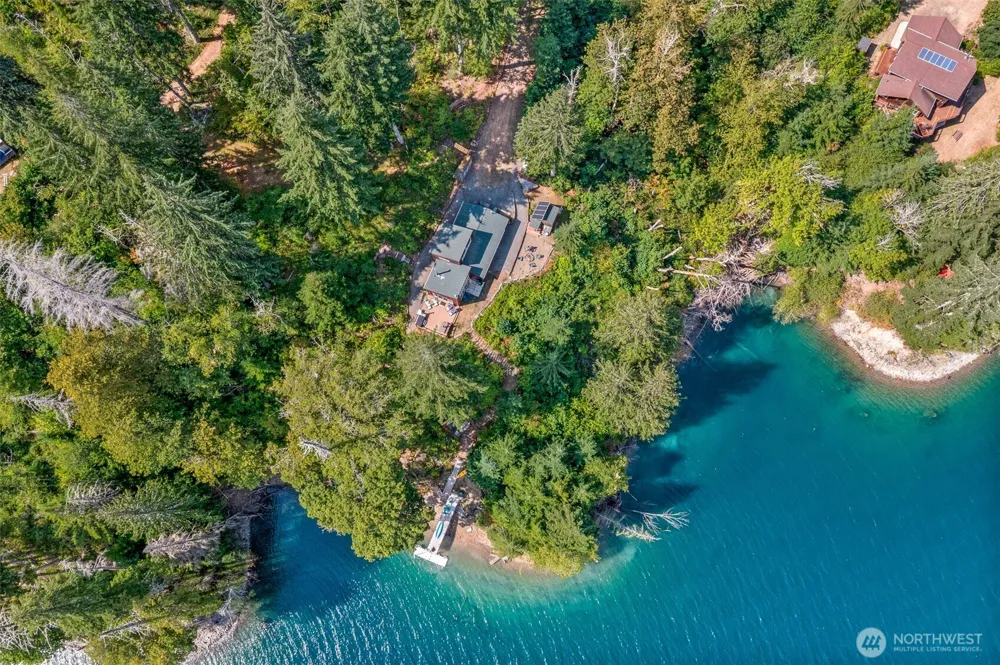 2190 W Cushman Ridge Drive Hoodsport, WA 98563
