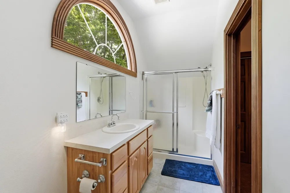 452 Cumberland Cove Rd Monterey, TN 38574