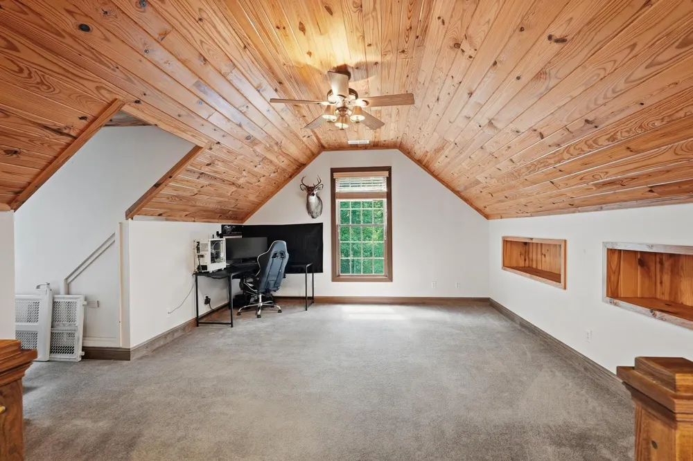 452 Cumberland Cove Rd Monterey, TN 38574