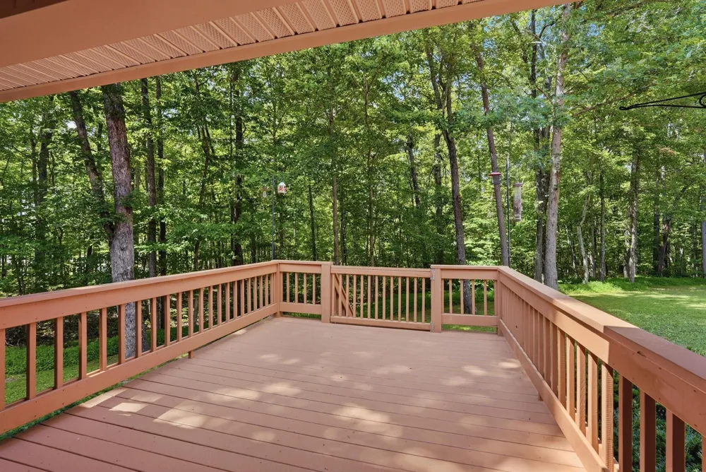 452 Cumberland Cove Rd Monterey, TN 38574