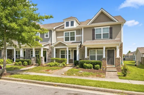 3014 Friars Trl