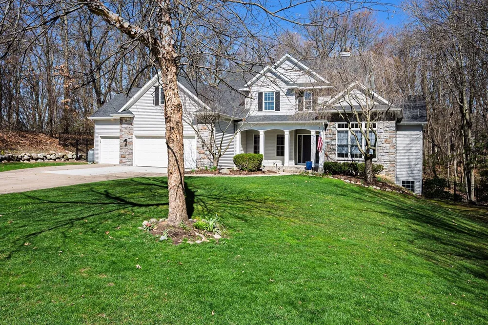 6390 Shugarbush Trail Oshtemo Charter Township, MI 49009