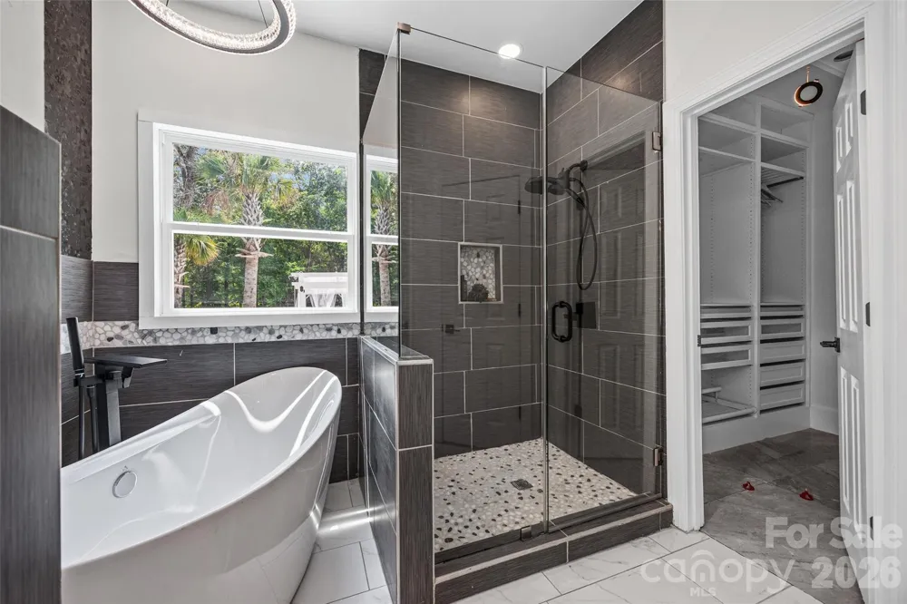 9827 Potter Road Matthews, NC 28104