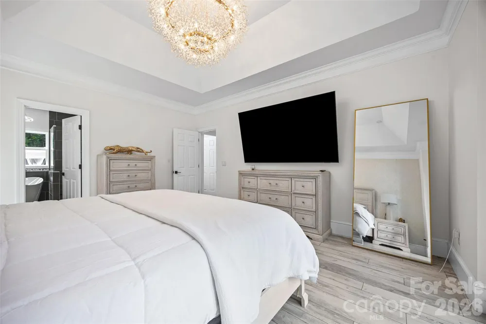 9827 Potter Road Matthews, NC 28104