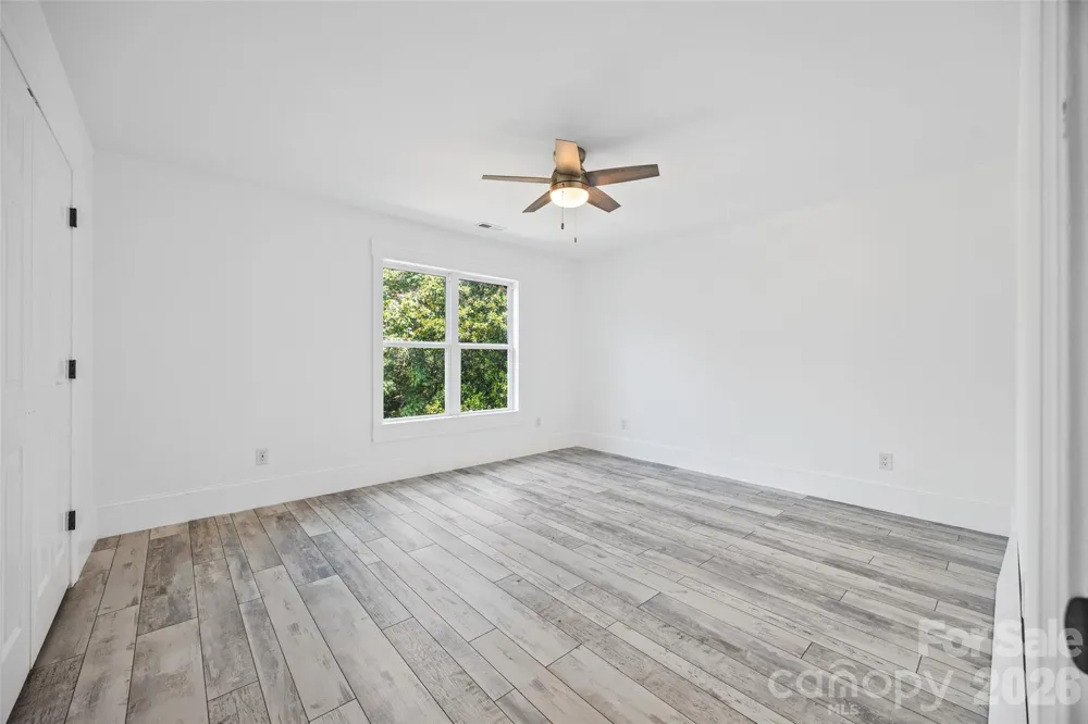 9827 Potter Road Matthews, NC 28104