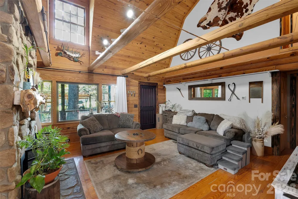 2440 Mount Lebanon Road Campobello, SC 29322