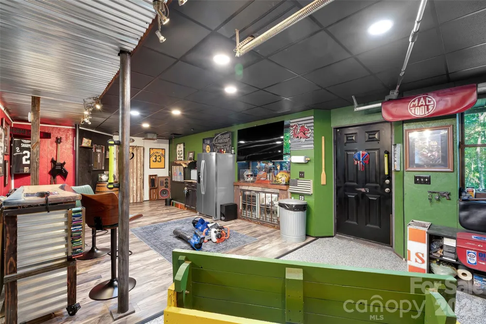 2440 Mount Lebanon Road Campobello, SC 29322