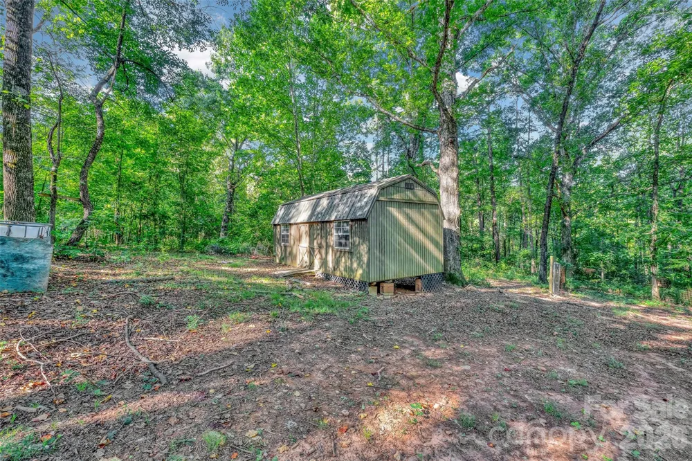 2440 Mount Lebanon Road Campobello, SC 29322