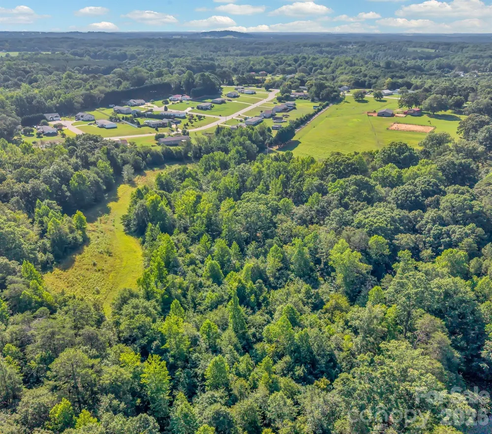 2440 Mount Lebanon Road Campobello, SC 29322
