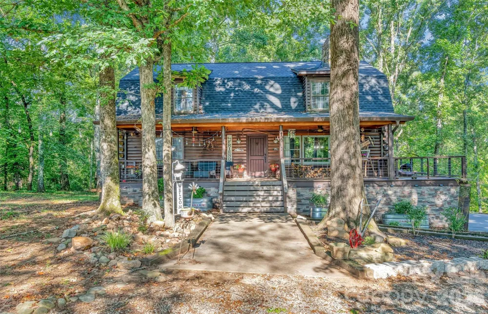 2440 Mount Lebanon Road Campobello, SC 29322