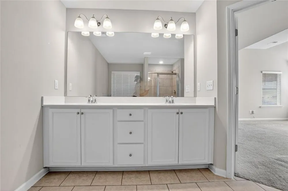 1553 Spring Hollow Way Stone Mountain, GA 30083