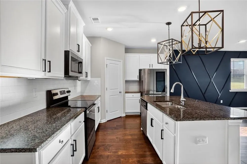 1553 Spring Hollow Way Stone Mountain, GA 30083