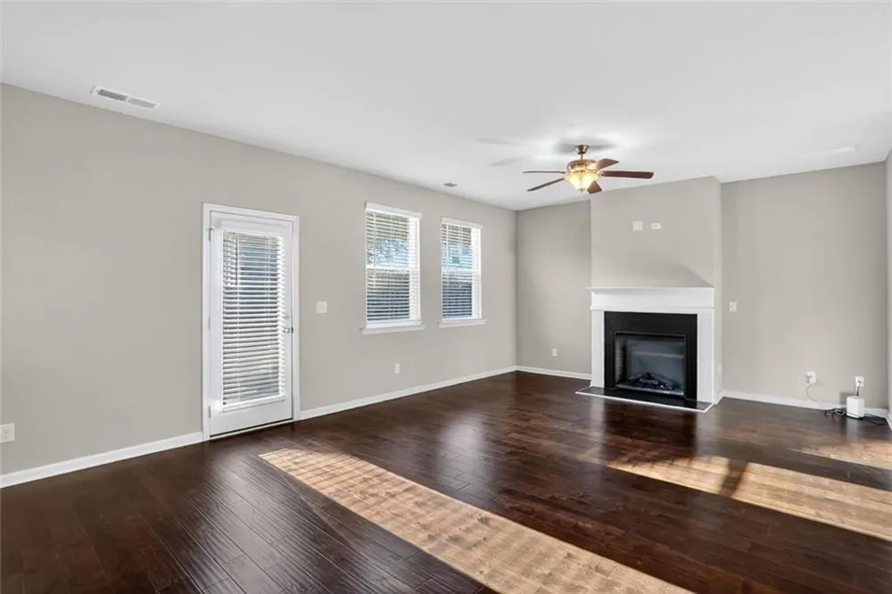 1553 Spring Hollow Way Stone Mountain, GA 30083