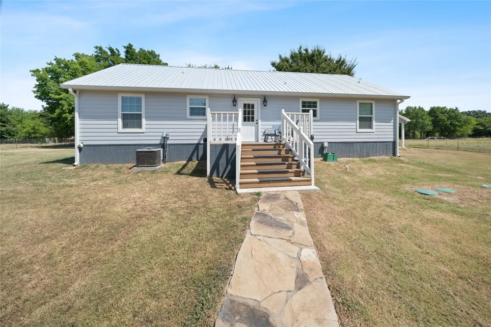 230 CR 1739 Yantis, TX 75497