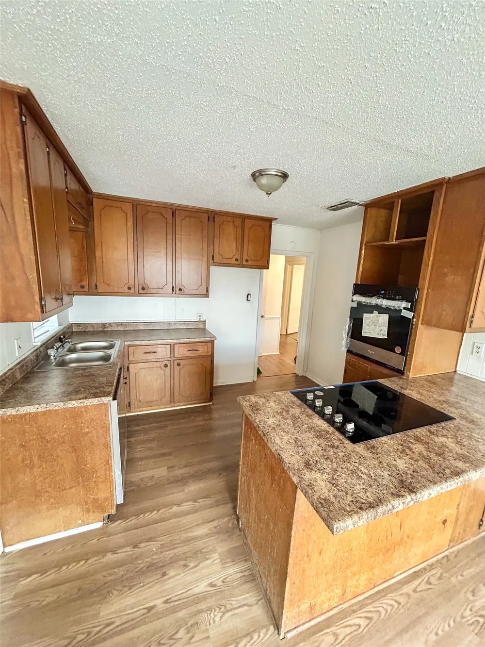 1701 W Main Clarksville, TX 75426