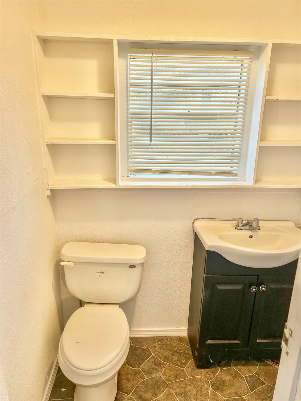 1701 W Main Clarksville, TX 75426