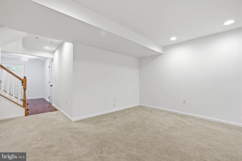 100 SUSAN CIRCLE North Wales, PA 19454