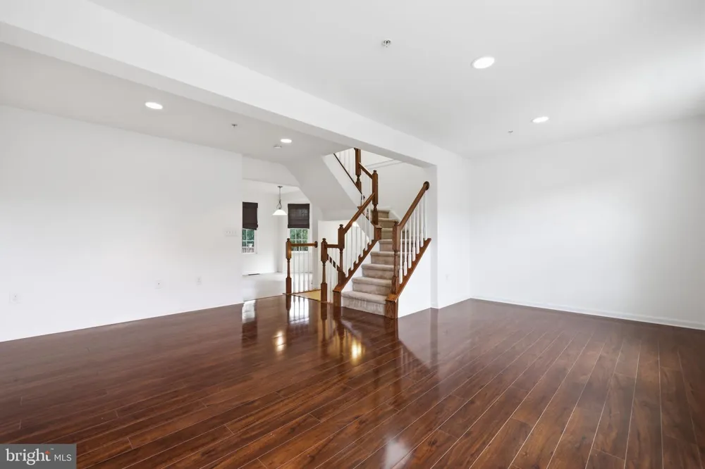 100 SUSAN CIRCLE North Wales, PA 19454
