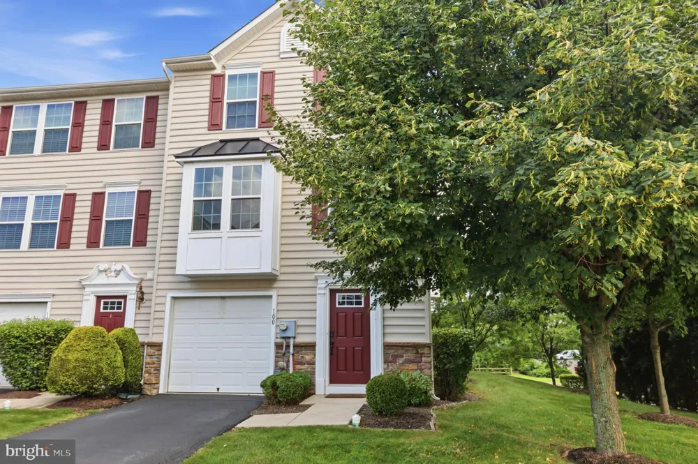 100 SUSAN CIRCLE North Wales, PA 19454