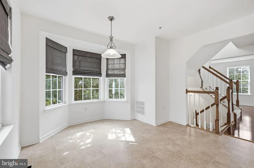 100 SUSAN CIRCLE North Wales, PA 19454