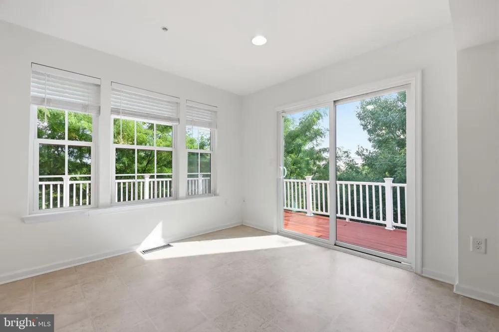 100 SUSAN CIRCLE North Wales, PA 19454