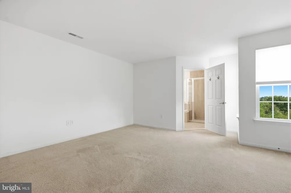 100 SUSAN CIRCLE North Wales, PA 19454