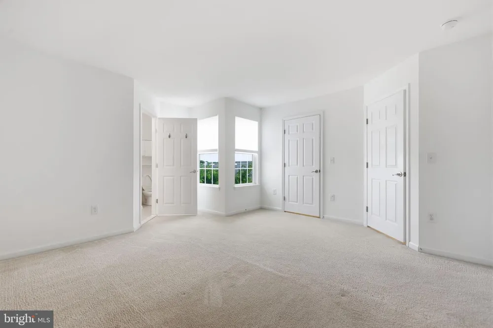 100 SUSAN CIRCLE North Wales, PA 19454
