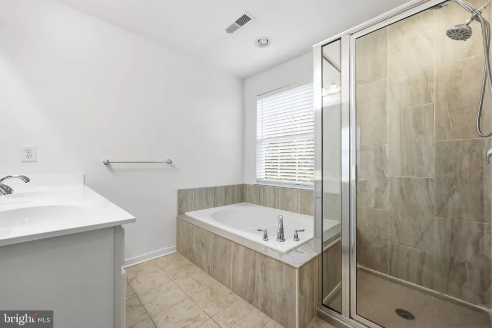 100 SUSAN CIRCLE North Wales, PA 19454