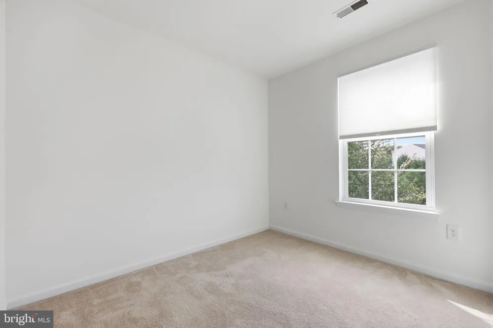 100 SUSAN CIRCLE North Wales, PA 19454
