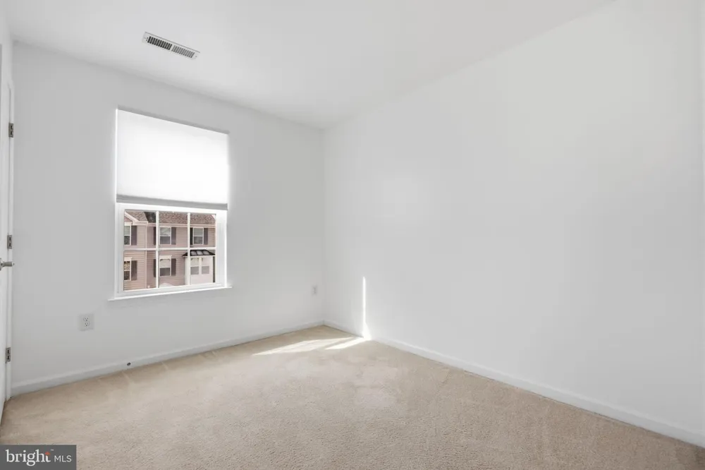 100 SUSAN CIRCLE North Wales, PA 19454