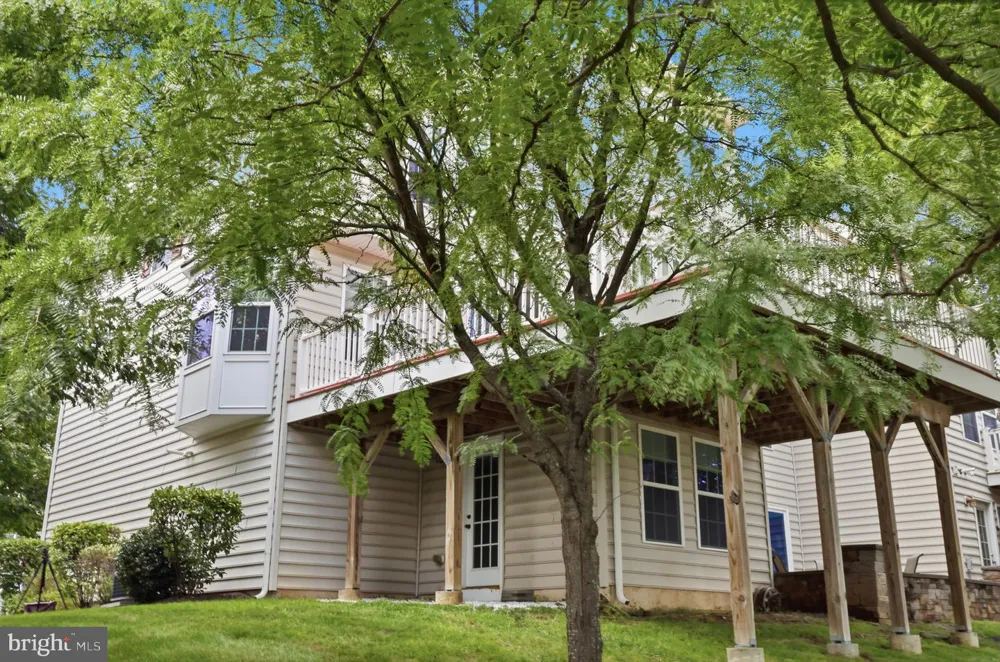 100 SUSAN CIRCLE North Wales, PA 19454