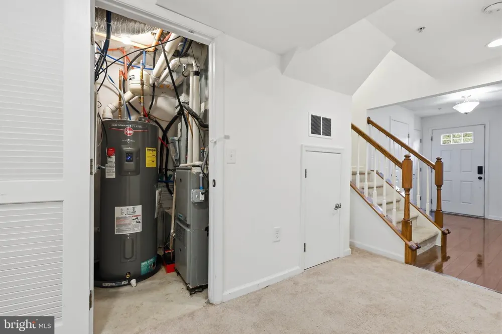 100 SUSAN CIRCLE North Wales, PA 19454