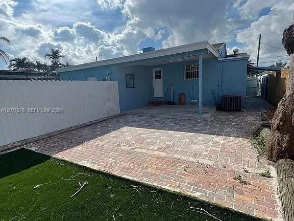 2645 SW 33rd Ave Miami, FL 33133