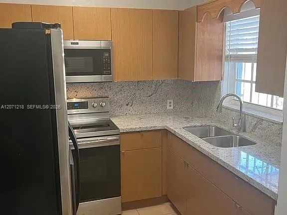 2645 SW 33rd Ave Miami, FL 33133