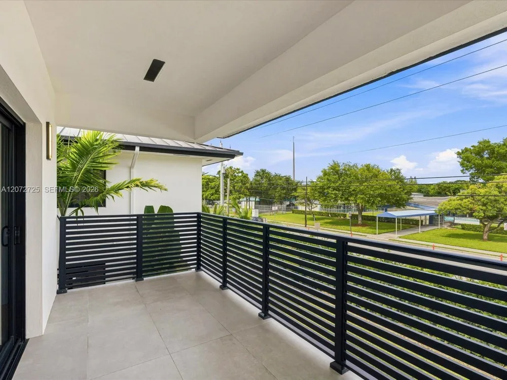10201 SW 64th St Miami, FL 33173