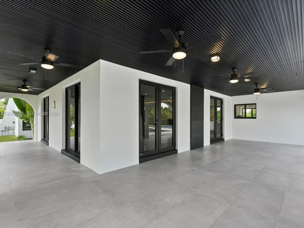 10201 SW 64th St Miami, FL 33173