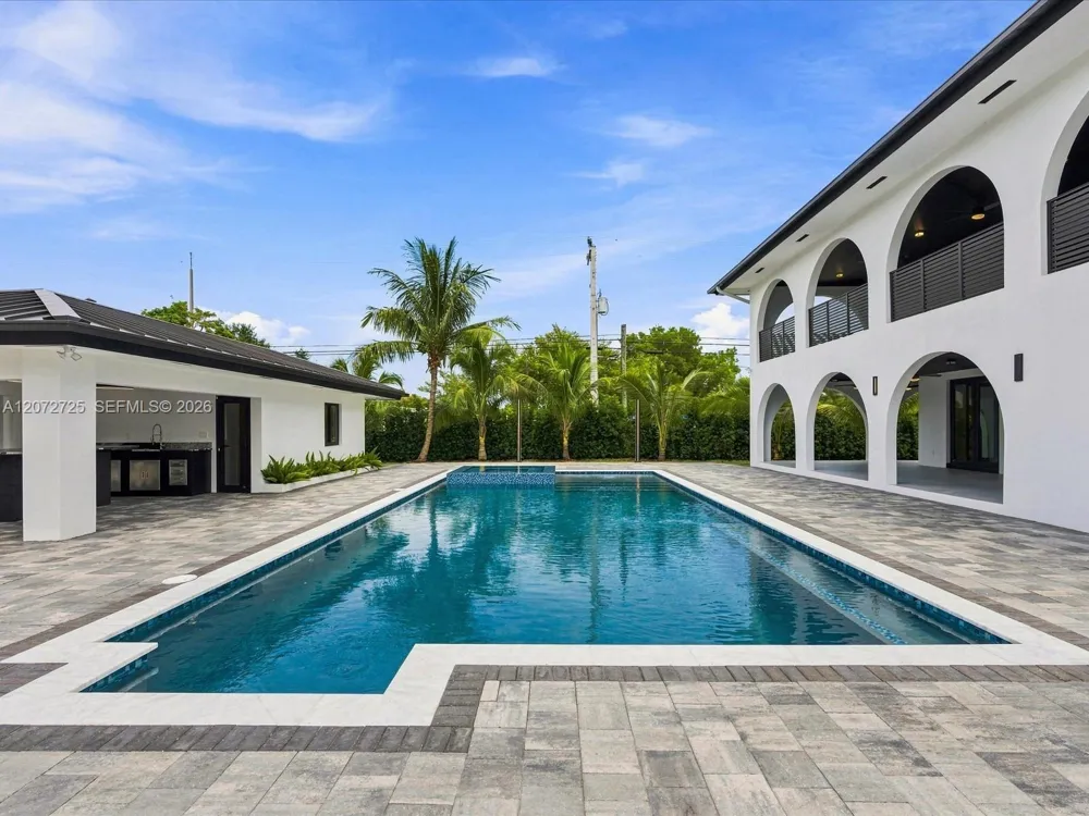 10201 SW 64th St Miami, FL 33173
