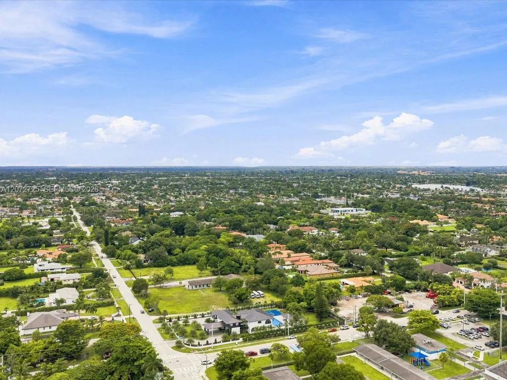 10201 SW 64th St Miami, FL 33173