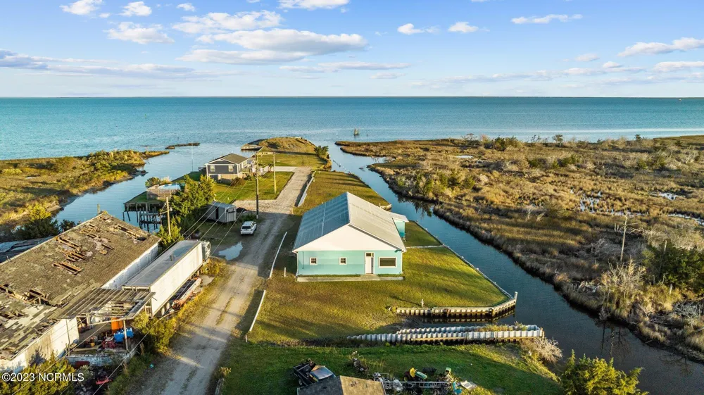 174 S Harbor Drive Davis, NC 28524