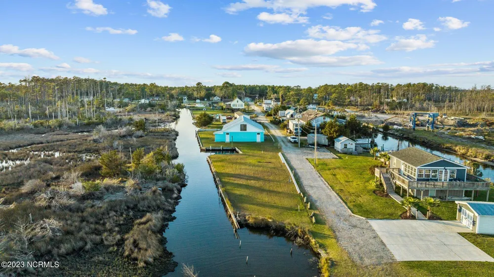 174 S Harbor Drive Davis, NC 28524