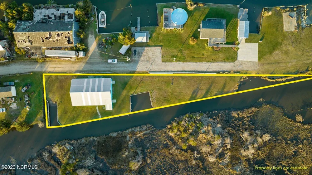 174 S Harbor Drive Davis, NC 28524