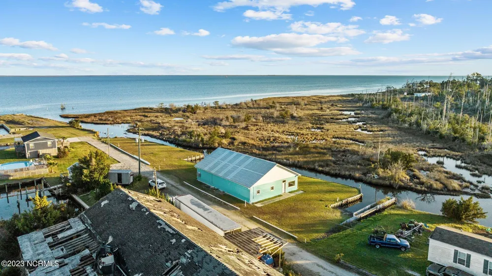 174 S Harbor Drive Davis, NC 28524