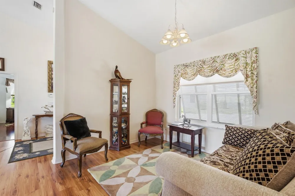 6445 36th Place Vero Beach, FL 32966
