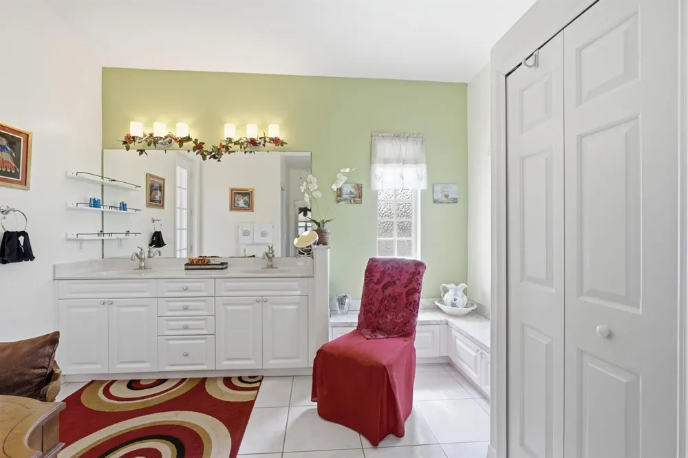 6445 36th Place Vero Beach, FL 32966