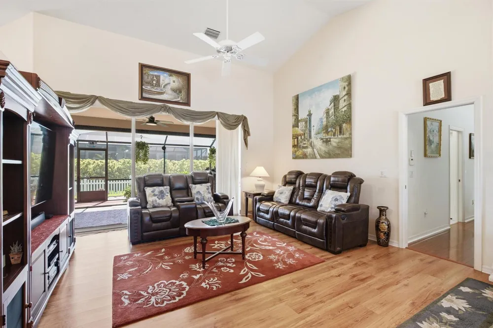 6445 36th Place Vero Beach, FL 32966