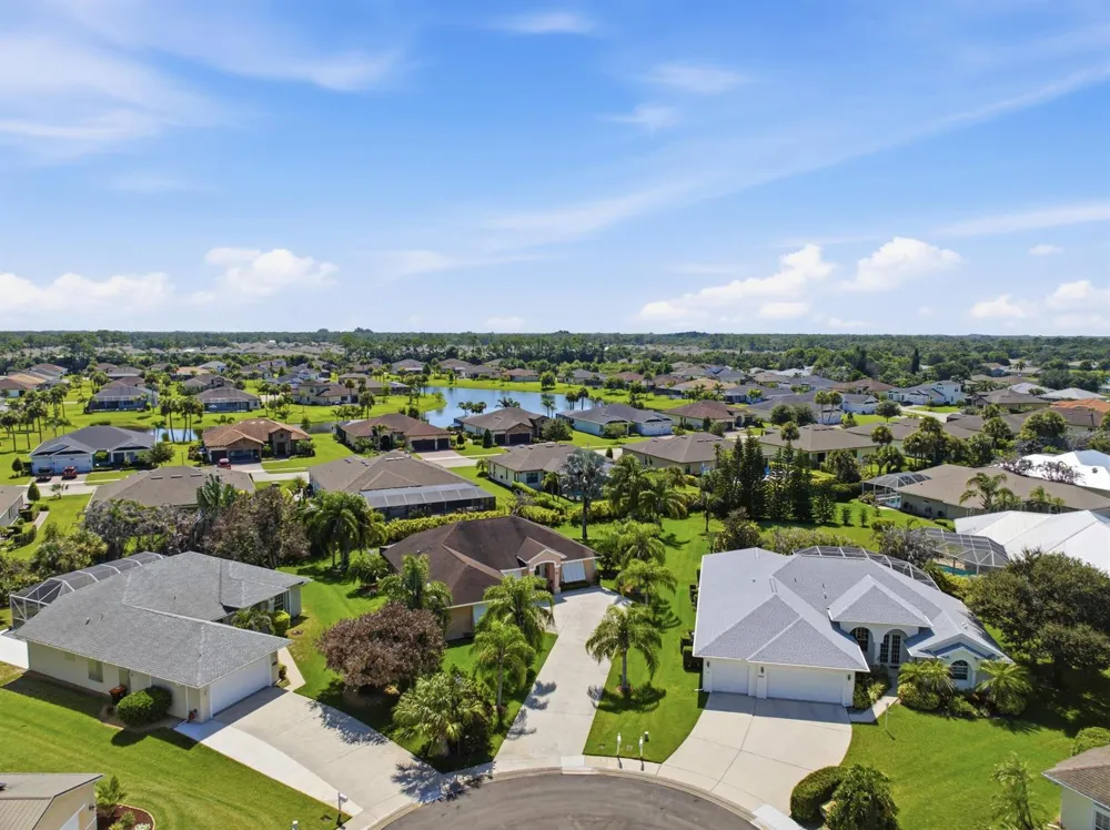 6445 36th Place Vero Beach, FL 32966