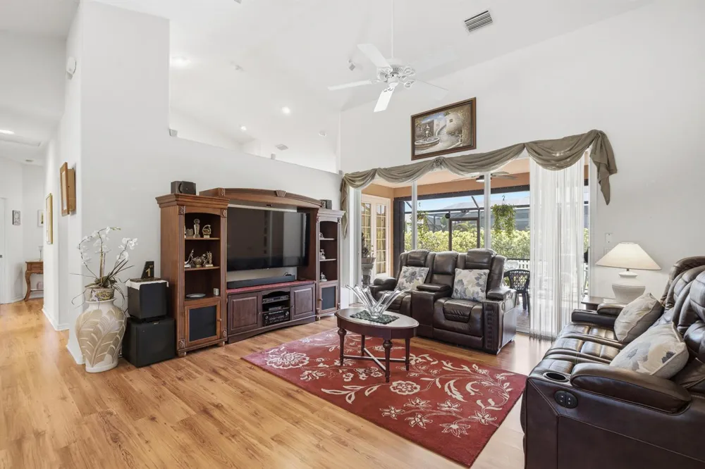 6445 36th Place Vero Beach, FL 32966