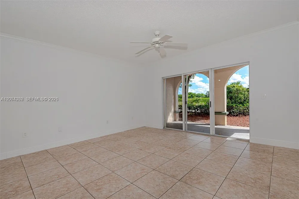 2452 Centergate Dr #103 Miramar, FL 33025